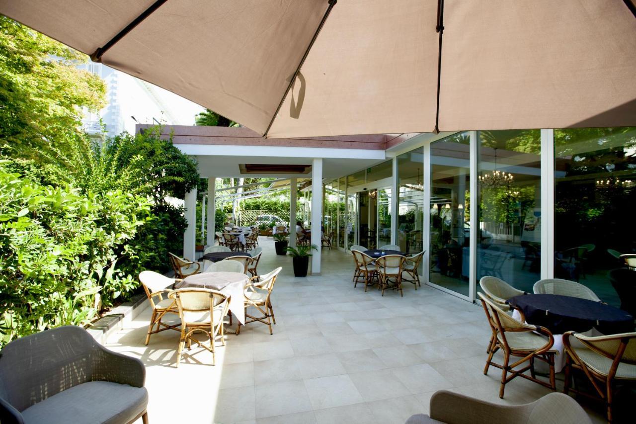 Hotel Maestri Riccione Eksteriør billede