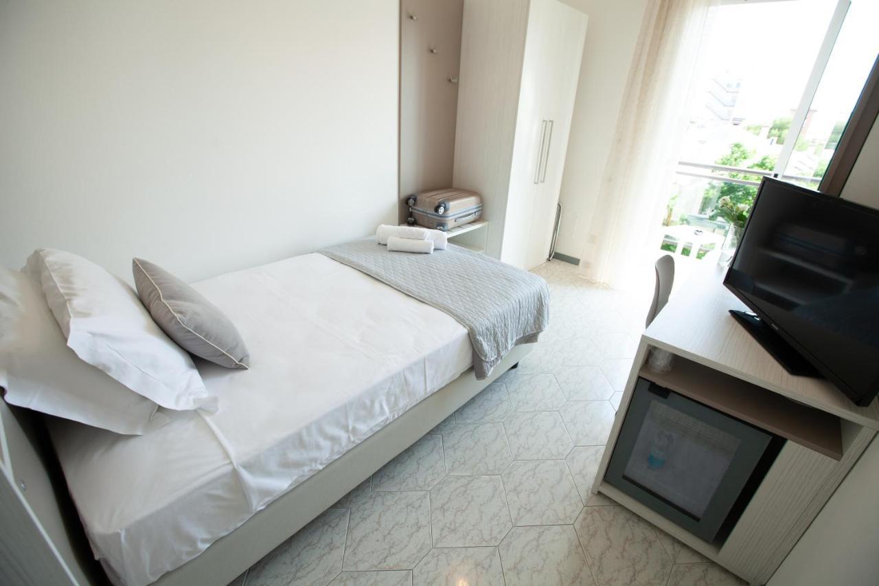 Hotel Maestri Riccione Eksteriør billede