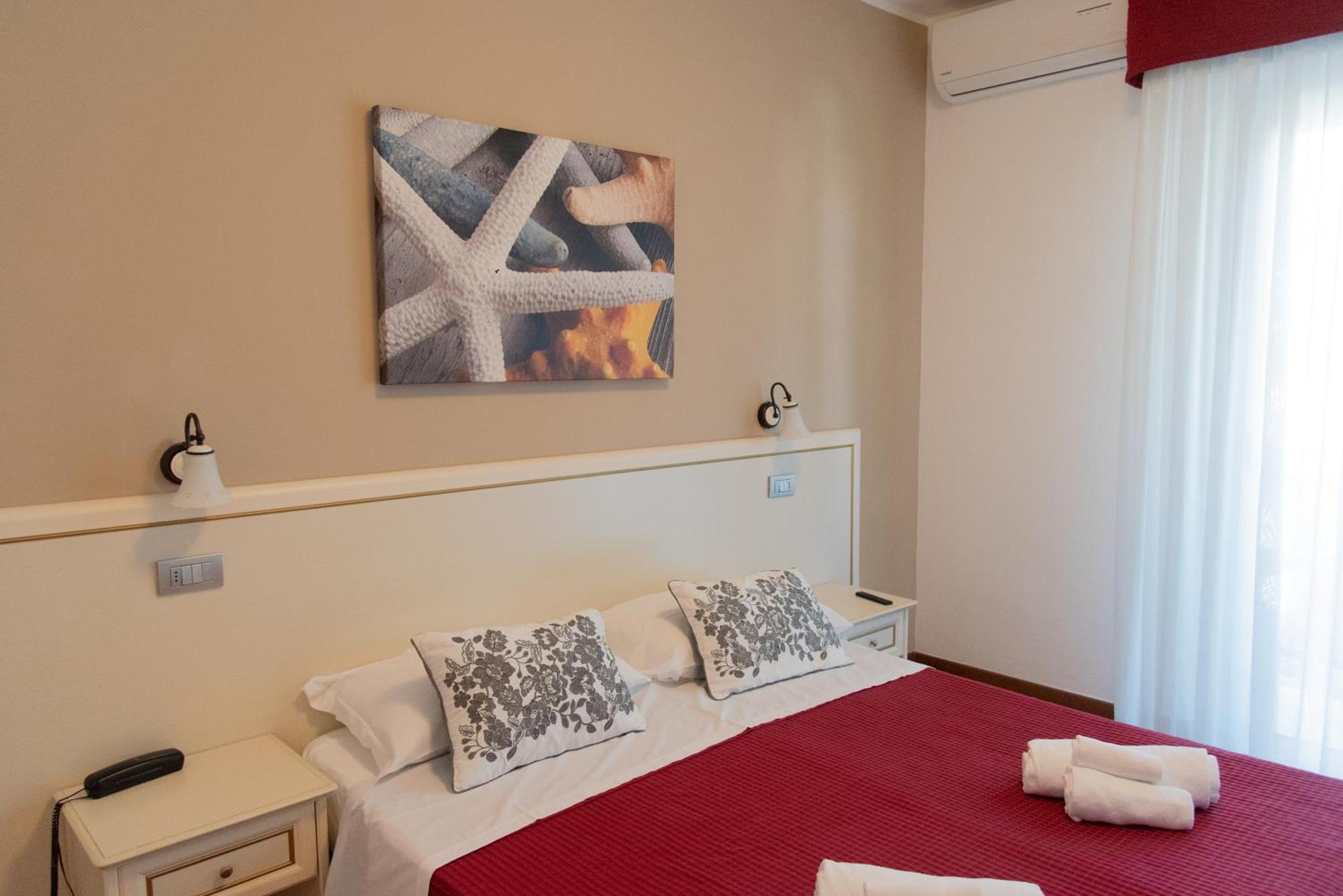 Hotel Maestri Riccione Eksteriør billede