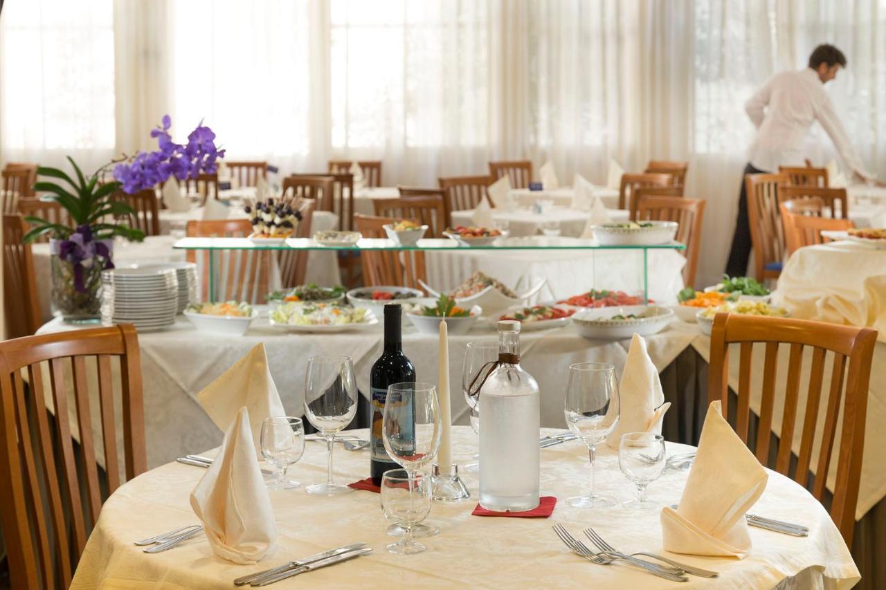 Hotel Maestri Riccione Eksteriør billede